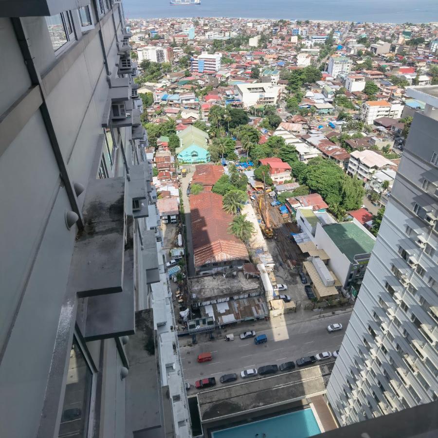 Avida Davao Condos, Downtown Cm Recto Avenue, Davao City Kültér fotó